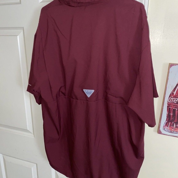 Columbia Men's Casual Button Down Shirt - Maroon - Picture 3 of 3